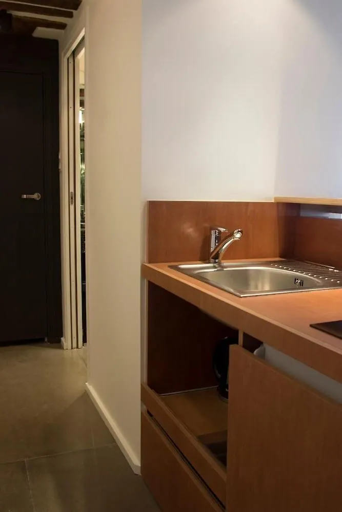 פריז Boutique Hotel De La Place Des Vosges